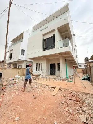 4bdrm Duplex in In An Estate, Adeniyi Jones for sale