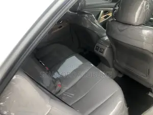Toyota Camry XLE V6 4dr Sedan (3.5L 6cyl 6AM) 2007 Silver