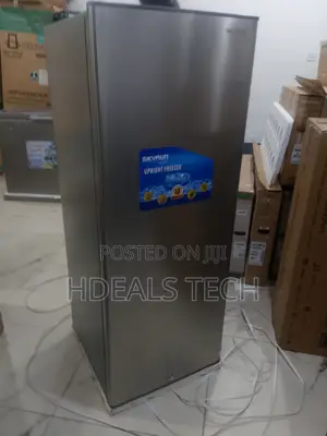Skyrun BDL-185h Family-Size Refrigerator With Top Freezer