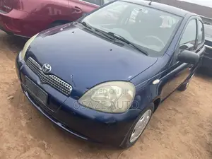 Toyota Yaris 1.5 2000 Blue
