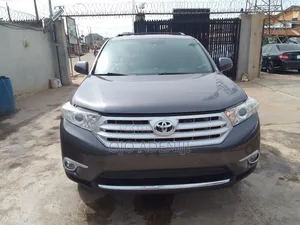 Toyota Highlander 2013 Gray