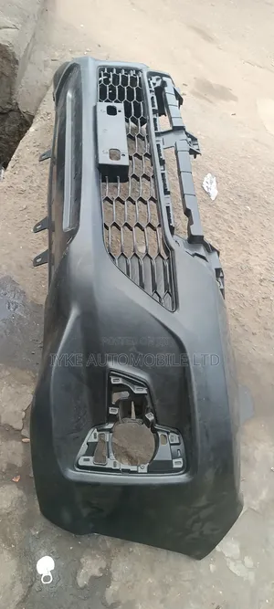 Front Bumper Hilux 2016