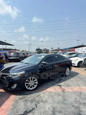 Toyota Avalon Limited Sedan FWD (3.5L 6cyl 6A) 2013 Black