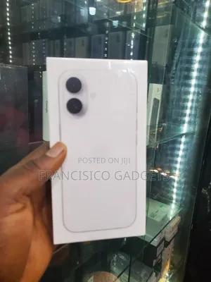 New Apple iPhone 17 256 GB White