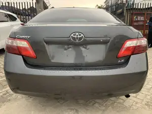 Toyota Camry LE 4dr Sedan (2.4L 4cyl 5A) 2009 Gray