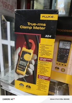 Fluke 324 Clamp Meter