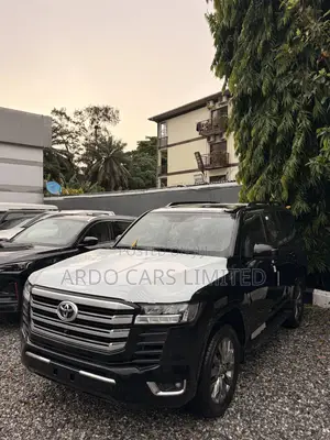 New Toyota Land Cruiser LC300 2023 Gray