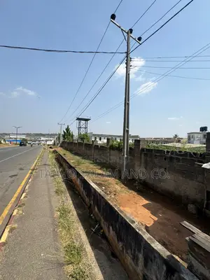 1,626 SQM Facing the Major Road