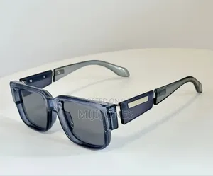 The Unbranded Classics - Timeless Shades