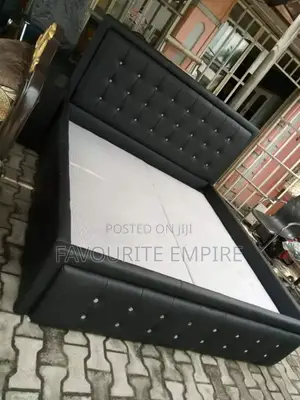 Neat Padded Bed