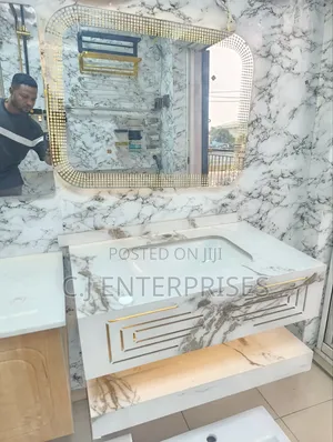 Single Cabinet Wash Hand Basin With Mirror Lights