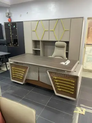 Special Design Office Executive Table With Extension