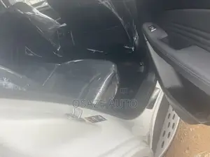 Mercedes-Benz GLE-Class 2017 White