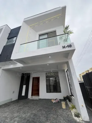 4bdrm Duplex in Ikota for sale