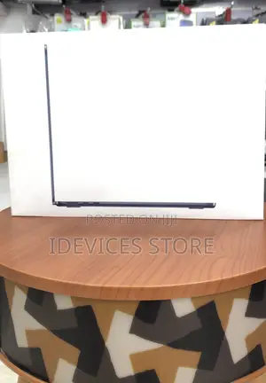 New Laptop Apple MacBook Air 2024 M3 13-Inch 24GB Apple M3 SSD 512GB