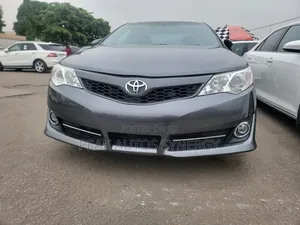 Toyota Camry SE 4dr Sedan (2.5L 4cyl 6A) 2013 Gray