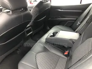 Toyota Camry XLE V6 FWD 2020 Black