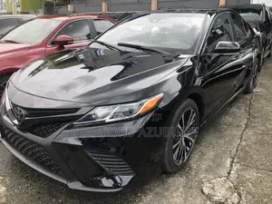 Toyota Camry XLE V6 FWD 2020 Black