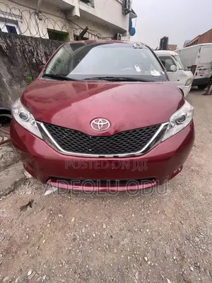 Toyota Sienna LE 8 Passenger 2012 Burgundy