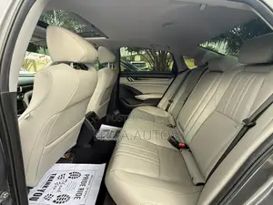 Honda Accord EX-L (2.0L 4cyl Turbo 10A) 2019 Gray