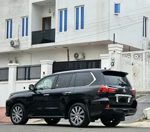 Lexus LX 570 AWD 2016 Black