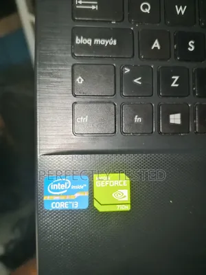 Laptop Asus VivoBook S550CA 6GB Intel Core I3 HDD 320GB