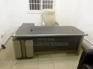 Designer Executive Desk With Smart Storage