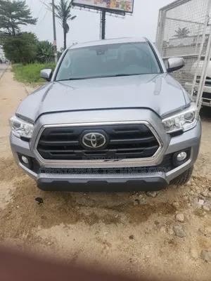 Toyota Tacoma TRD Off Road 2019 Beige