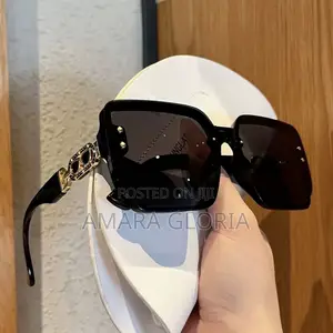 Large Frame Women's Sunglasses, Sunshade and Sun Protection Wear.