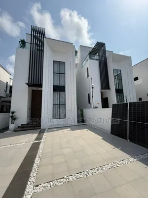 5bdrm Duplex in Orchid Via Chevron for sale