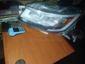 Headlamp Ford Explorer 2016-2019