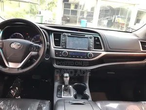 Toyota Highlander Limited 4dr SUV AWD (3.5L 6cyl 6A) 2015 Black