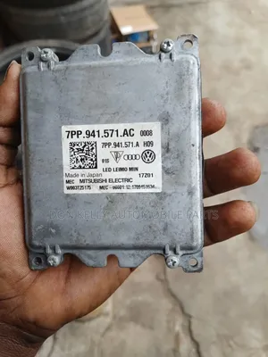 Headlight Charger Porsche Available