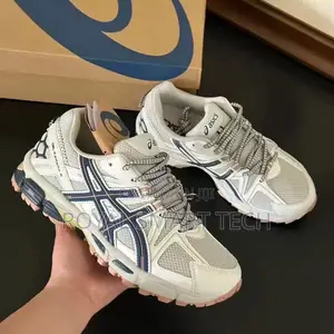 Asics Gel Kahana 8 Sneakers