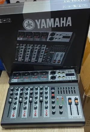 Yamaha Mixer
