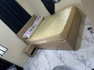 Bedframe 4.5by6