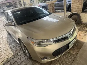 Toyota Avalon 2014 Gold