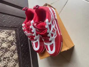 Lv Stake Sneakers