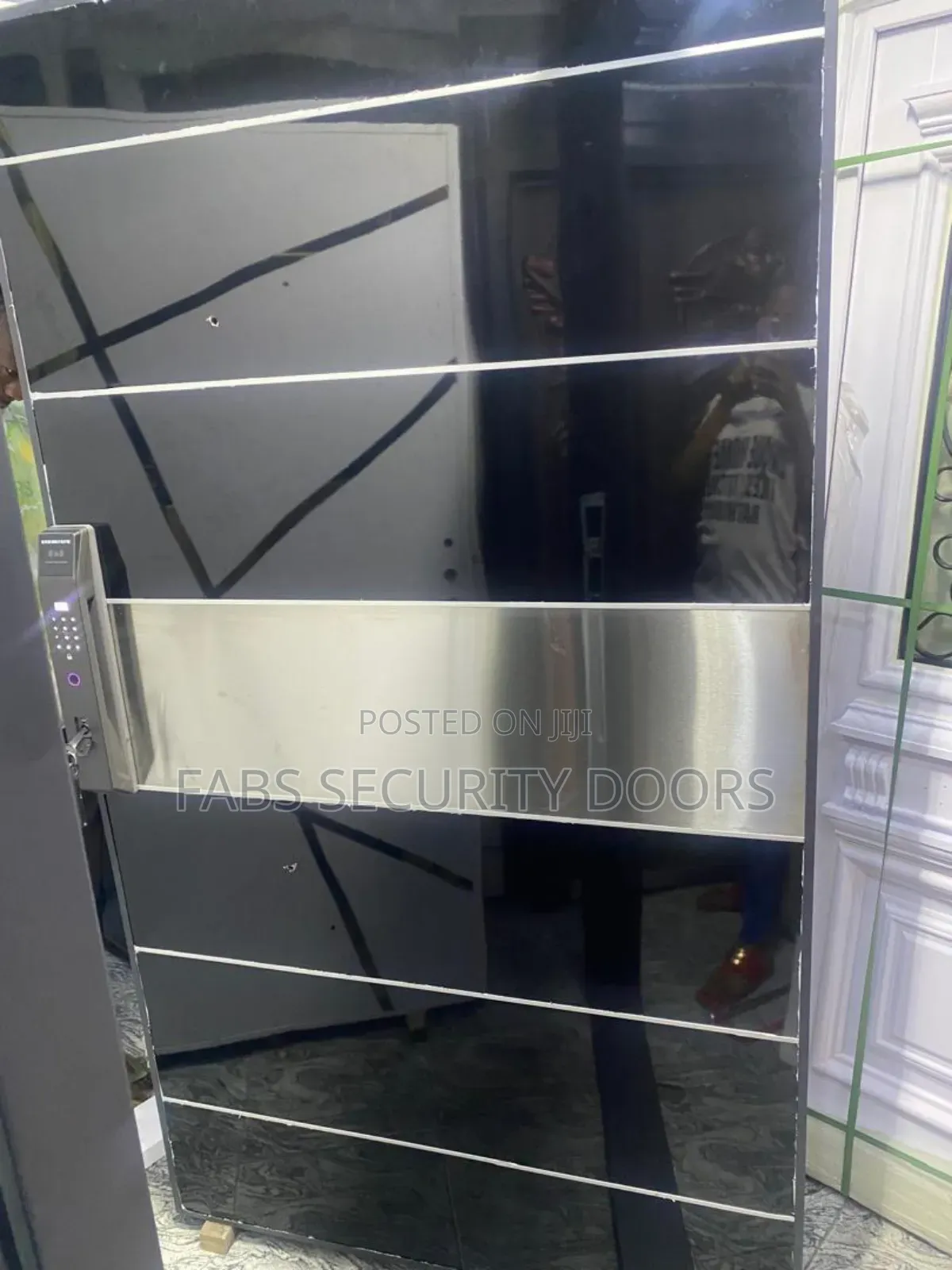 Pivot Security With Camera and Smart Handle