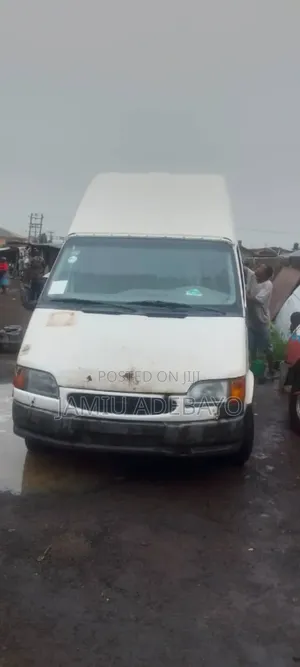 Ford Transit 2002 White
