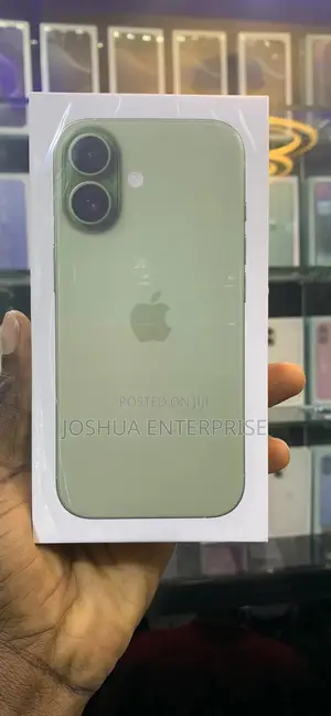 New Apple iPhone 17 256 GB Green