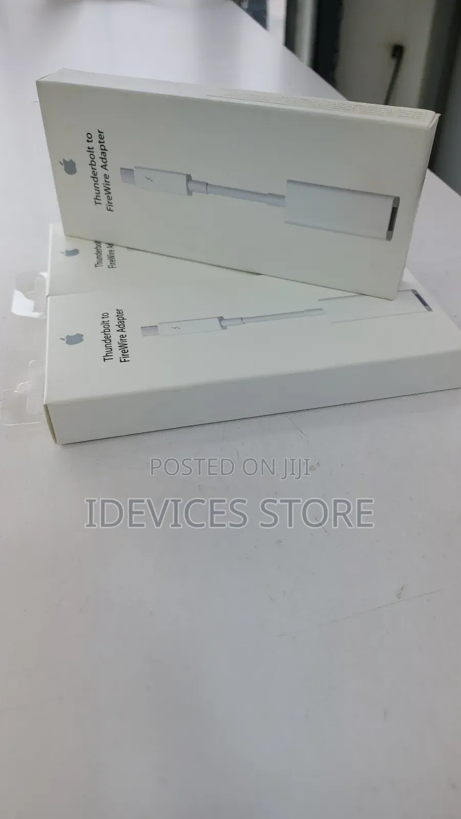 Apple Thunderbolt to Firewire Adapter