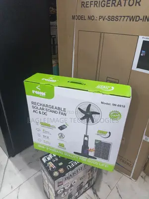 Iwin 18-Inch Fan: Ac/Dc Rechargeable With Solar Panel