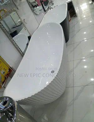 Italian Acrylic Bathtub