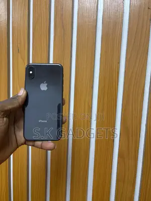 Apple iPhone X 64 GB Black