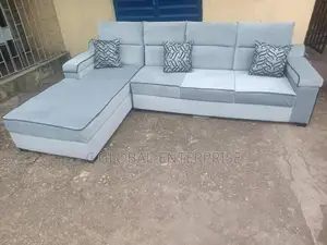 6 Seater L-Shaped Sofa Grey Fabric With Throw Pillow - Modern Design