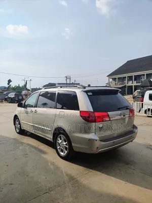 Toyota Sienna XLE Limited FWD (3.3L V6 5A) 2004 Silver