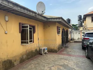 3bdrm Bungalow in Secured Area, Oke-Afa for sale