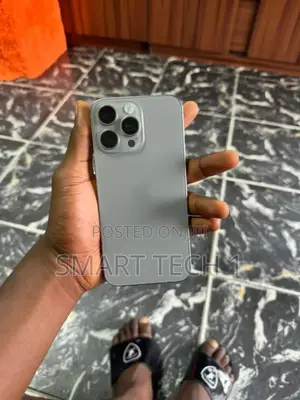 Apple iPhone 15 Pro 128 GB Silver