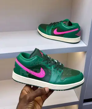 Original Air Jordan 1 Low Se Malachite Sneakers